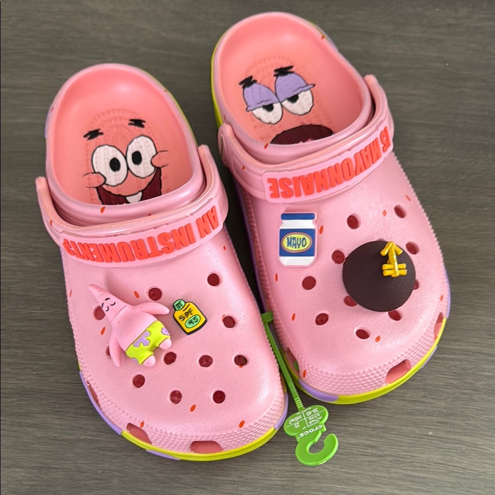 NWT Patrick Star (Spongebob SquarePants) Crocs - M7/W9